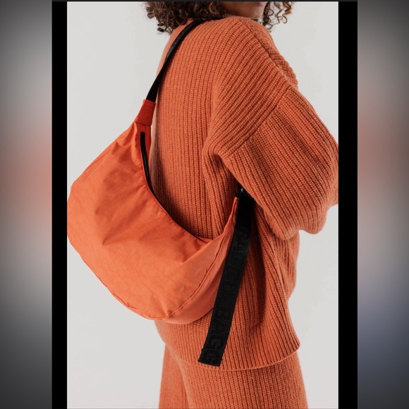 BAGGU Handbags - BAGGU Medium Crescent Bag In Nasturtium